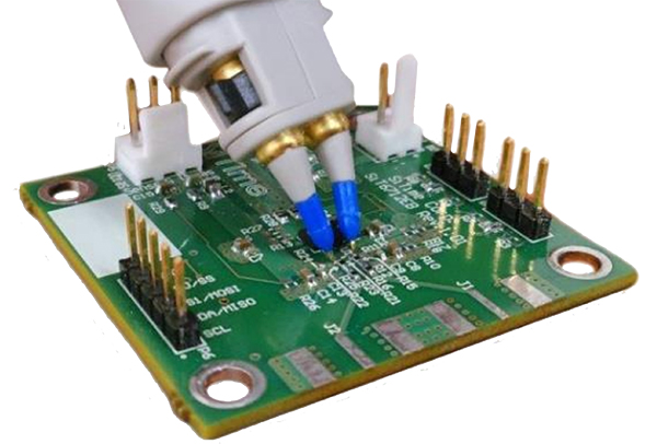 Wygląd płytki ewaluacyjnej SiT6712EB firmy SiTime